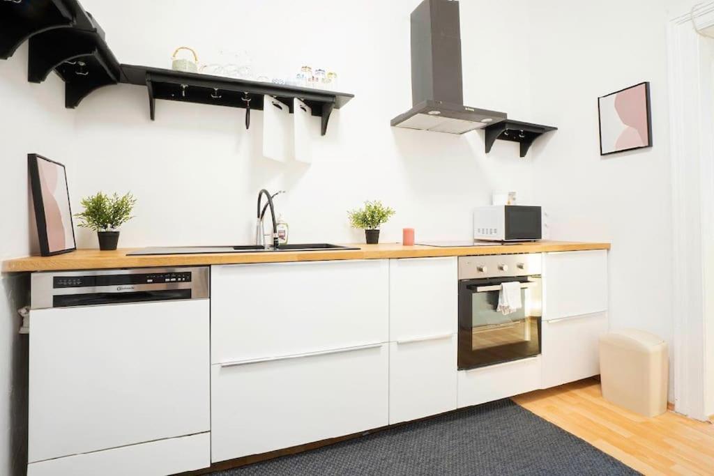 Cozy Flat - 10Min To City Center ! Bécs Kültér fotó